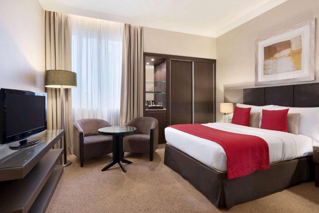 Ramada Abu Dhabi Downtown Room Type - Queen Room - Disability Access - Smoking Ramada Abu Dhabi Downtown Room Type - Queen Room - Disability Access - Smoking