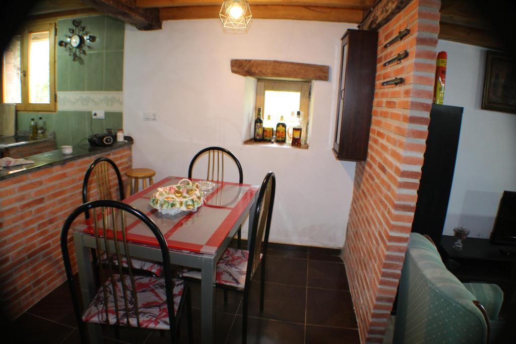 Vivienda Vacacional Los Picuos - Casas de los Picos photo 2