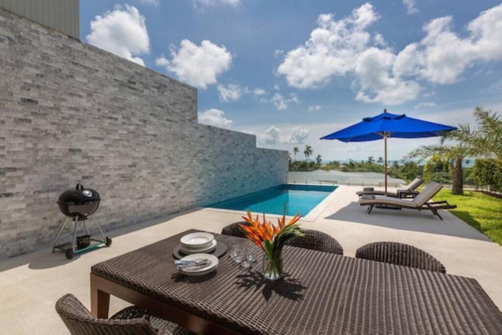 **75% DISCOUNT** 3 Bed/4 Bath SEA VIEWS BIG GARDEN photo 2