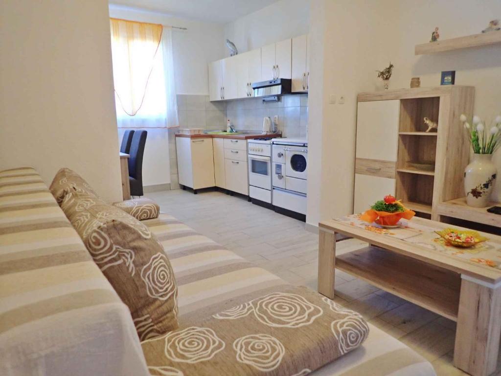 Apartment in Baric Draga 38614 photo 3