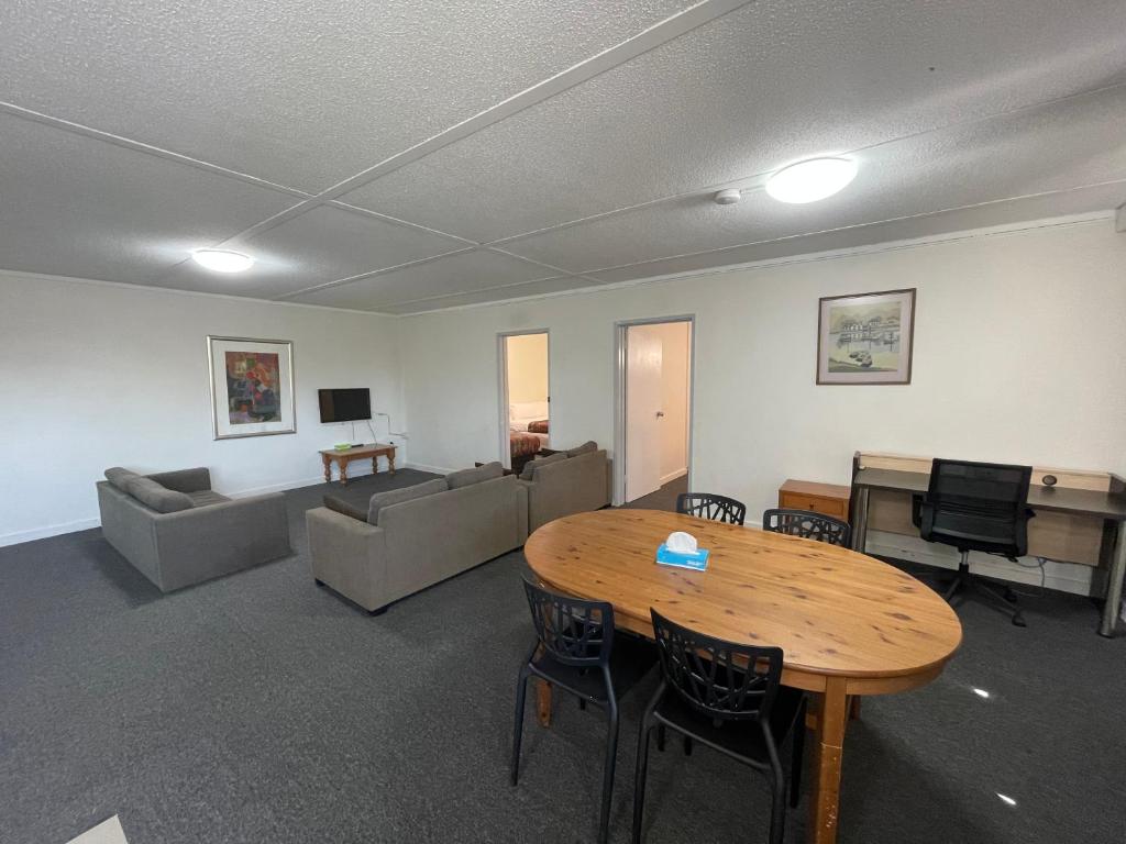 Parkside Inn Motel photo 3
