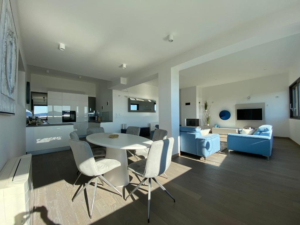 The View Luxury Residence with Pool photo 4