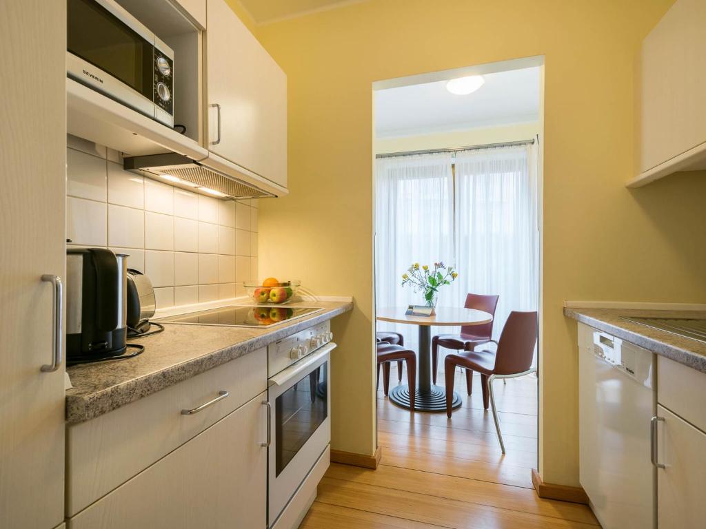 Kaiservillen Heringsdorf - Ferienwohnung mit 1 Schlafzimmer und Terrasse D102 photo 2