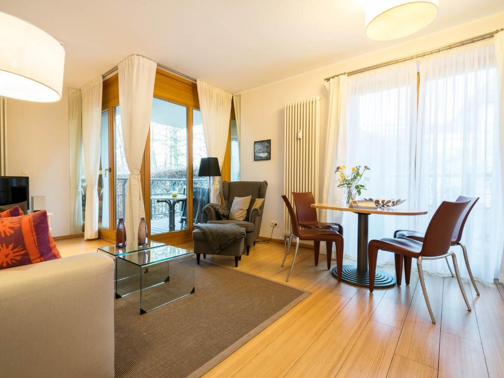 Kaiservillen Heringsdorf - Ferienwohnung mit 1 Schlafzimmer und Balkon D105 photo 1
