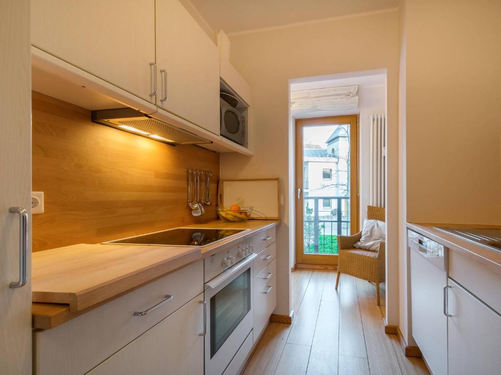 Kaiservillen Heringsdorf - Ferienwohnung mit 1 Schlafzimmer und Balkon D105 photo 2