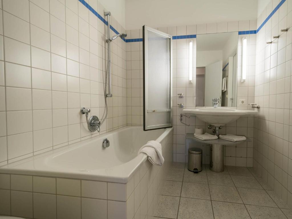 Kaiservillen Heringsdorf - Ferienwohnung mit 1 Schlafzimmer und Balkon D105 photo 4