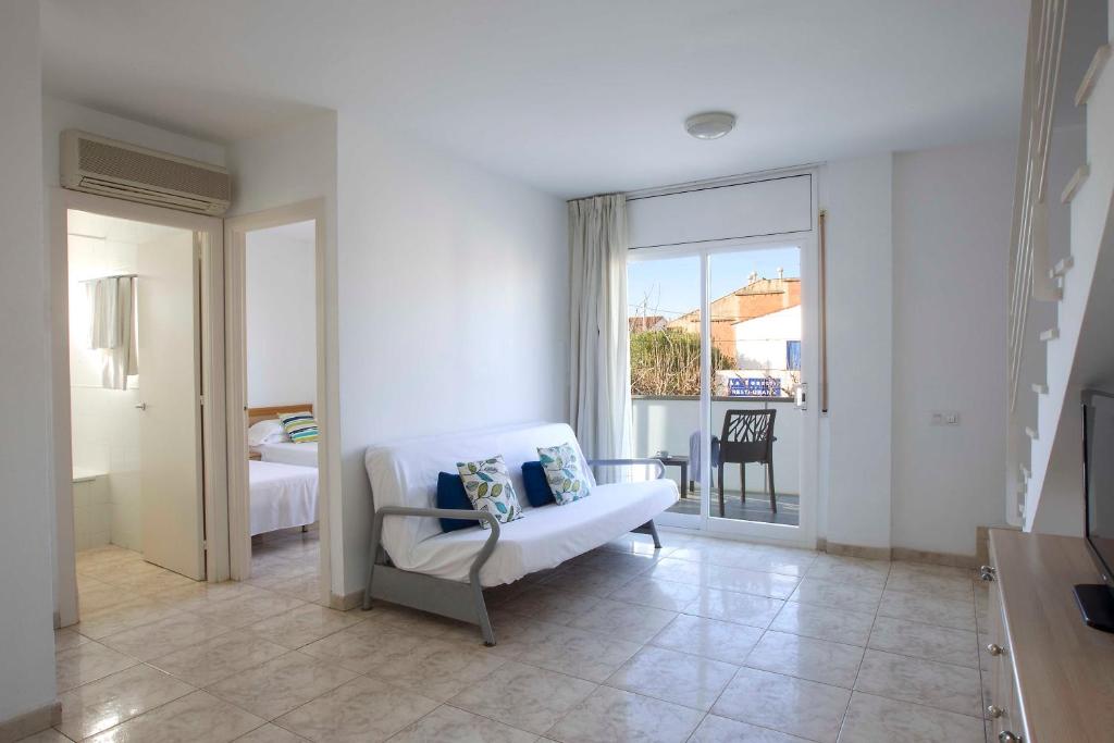 Apartamentos La Torreta photo 2