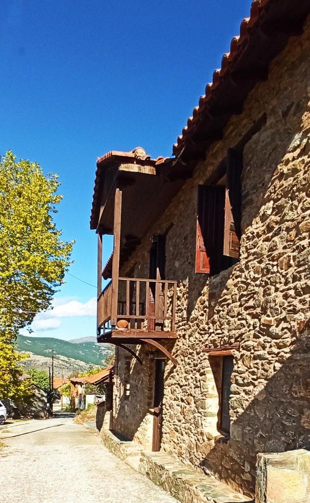 Lithia s Stonehouse. Το πέτρινο στη Λιθιά - Καστοριά photo 4