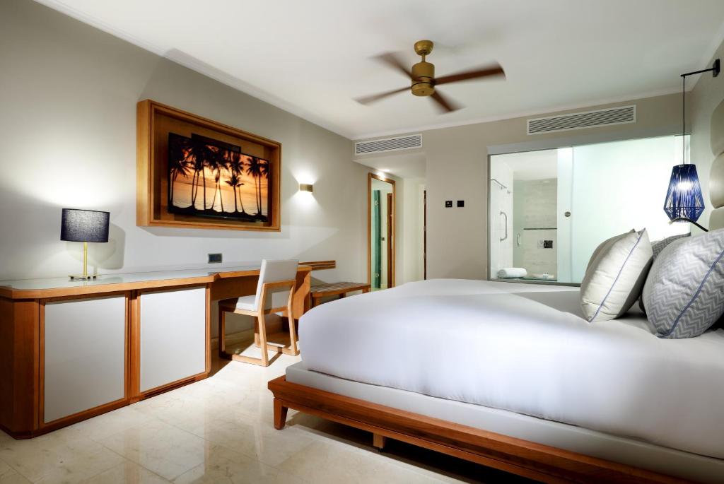 Двухместный (Номер Делюкс у бассейна), Grand Palladium