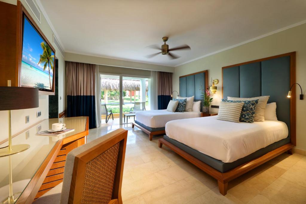 Сьюит (Полулюкс со стороны бассейна), Grand Palladium