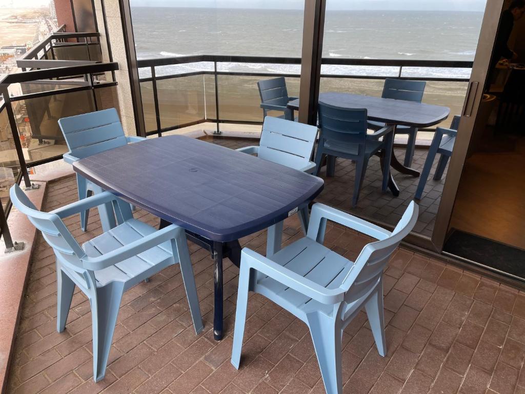 Studio with Seaview photo 1