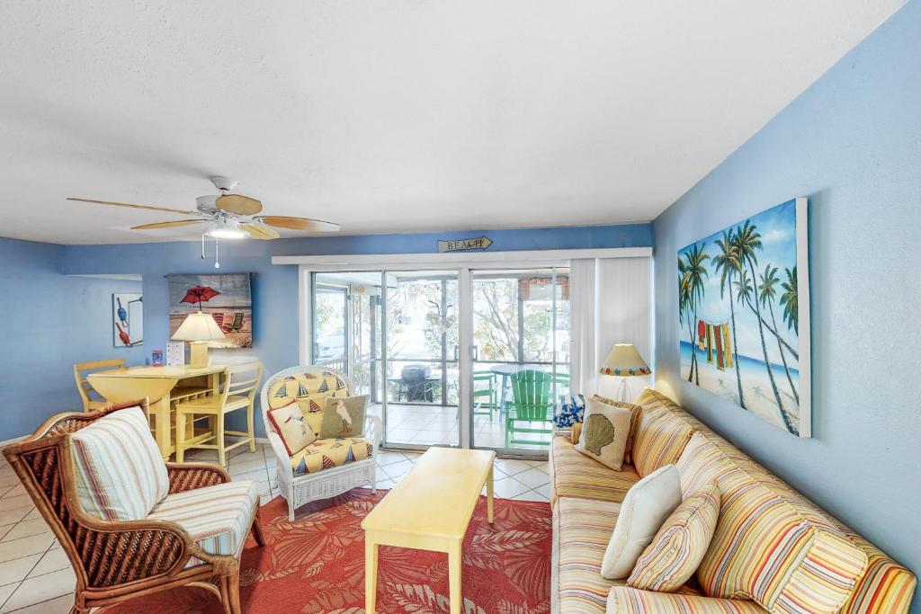 21 Palms on Anna Maria photo 3