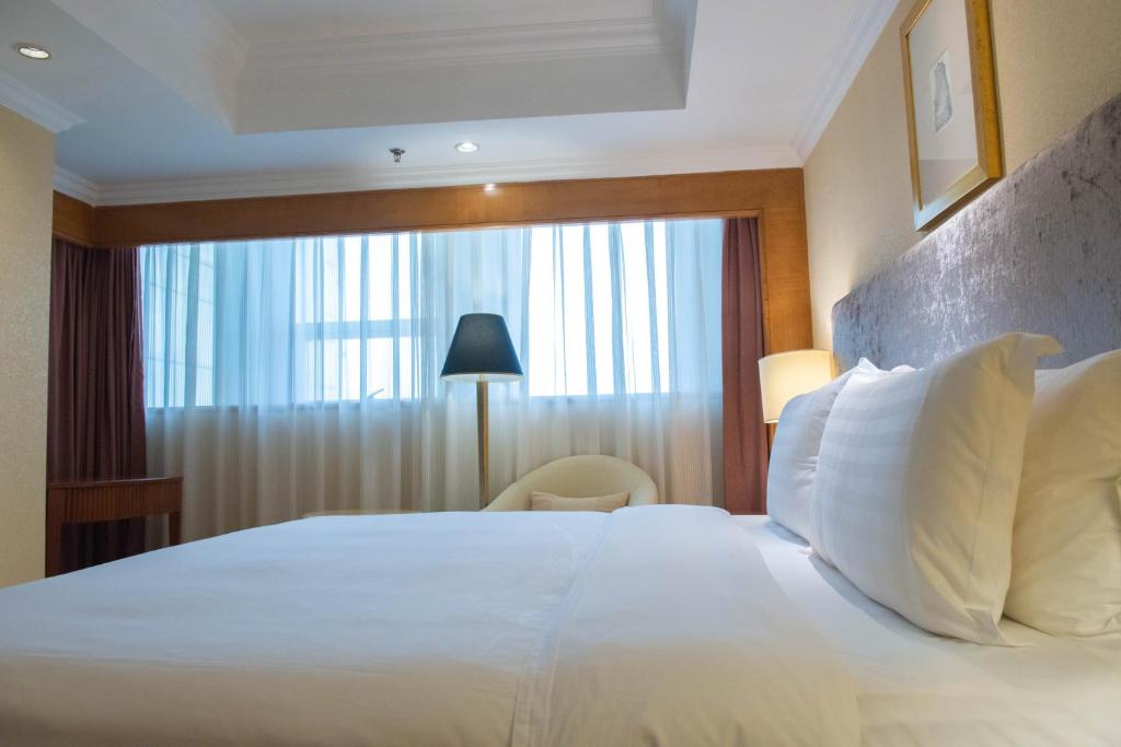 Crowne Plaza Qingdao, an IHG Hotel photo 2