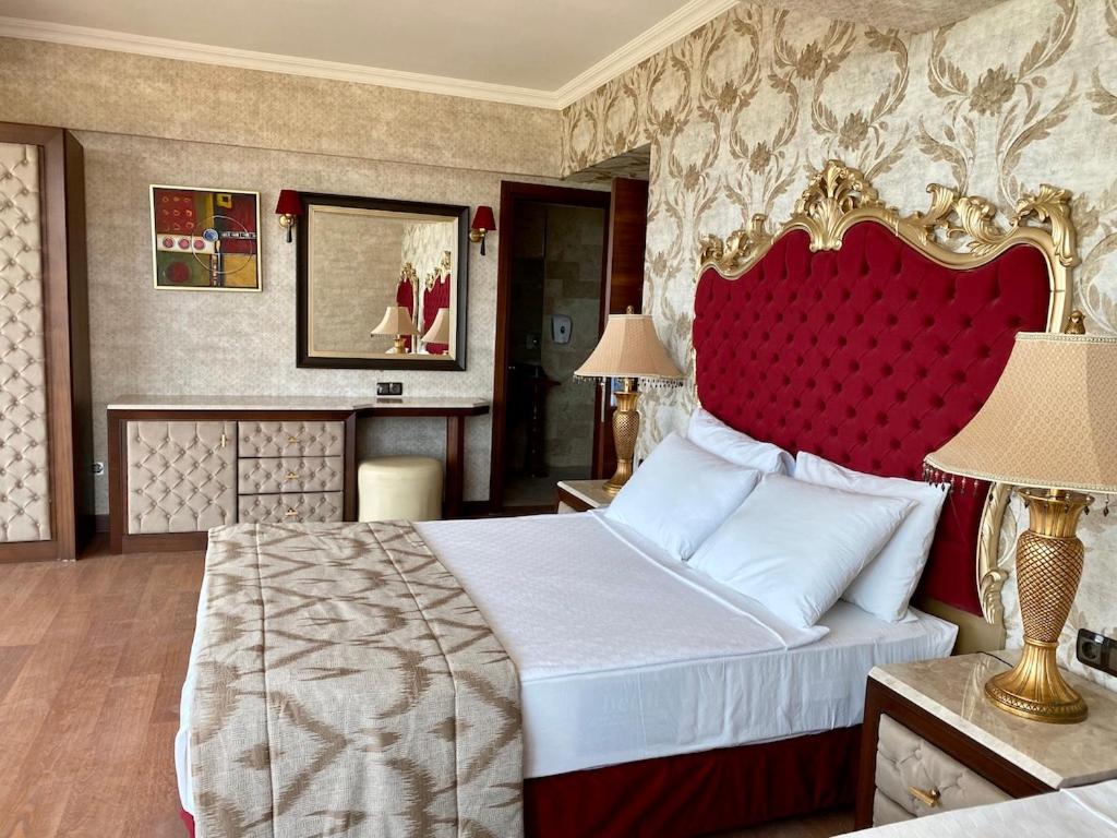 LAUR HOTELS Experience & Elegance photo 2