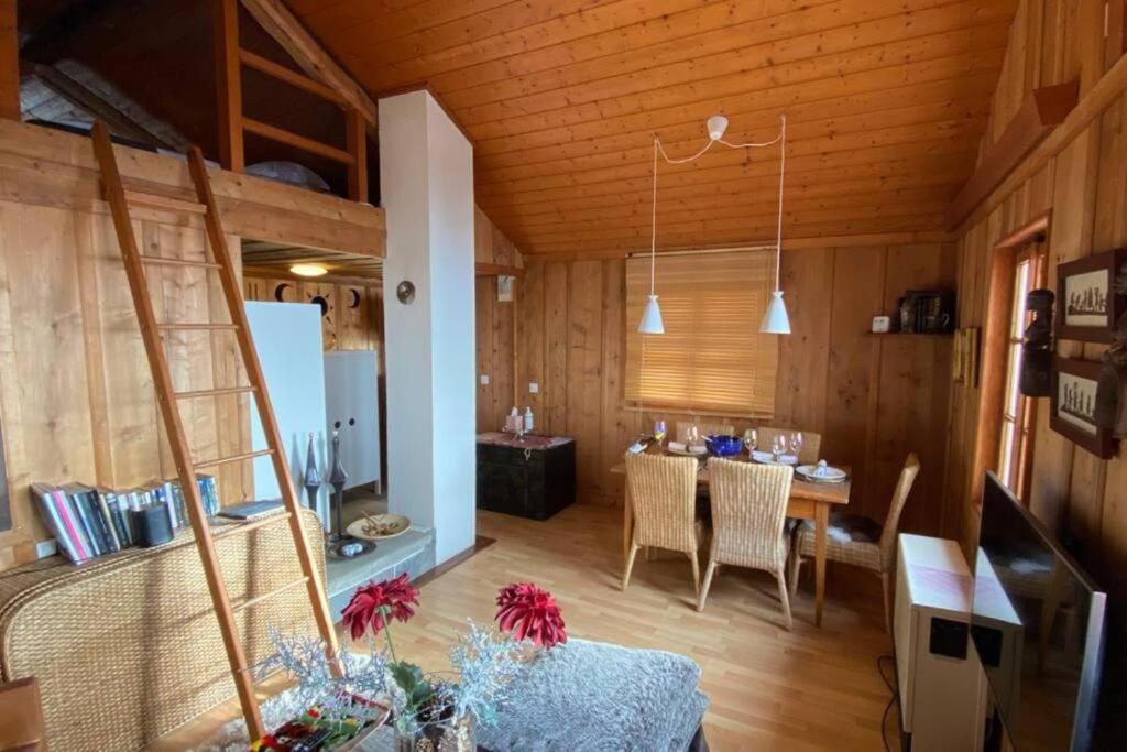 Magic Ski-In-And-Out Chalet above Verbier photo 2