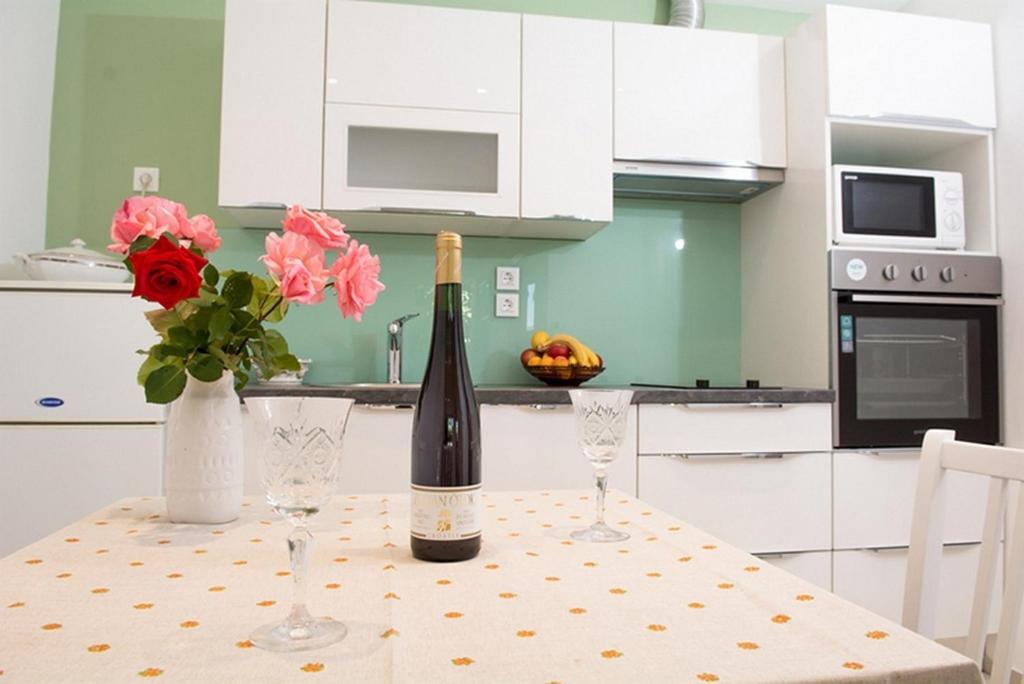 Apartments & Rooms Stella Room Type - Standard One-Bedroom Apartment with Terrace