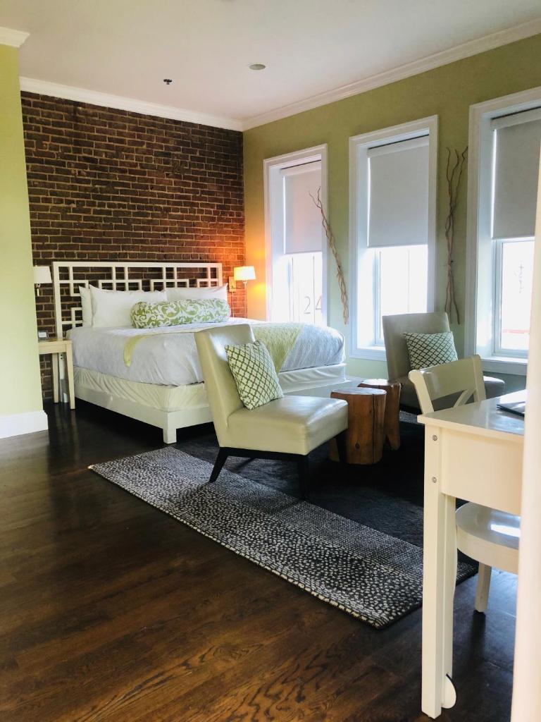 Suites at 249 photo 2