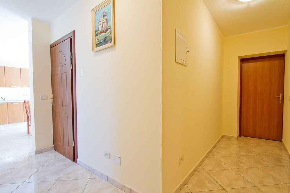 Two-Bedroom Apartment in Novigrad IV photo 2