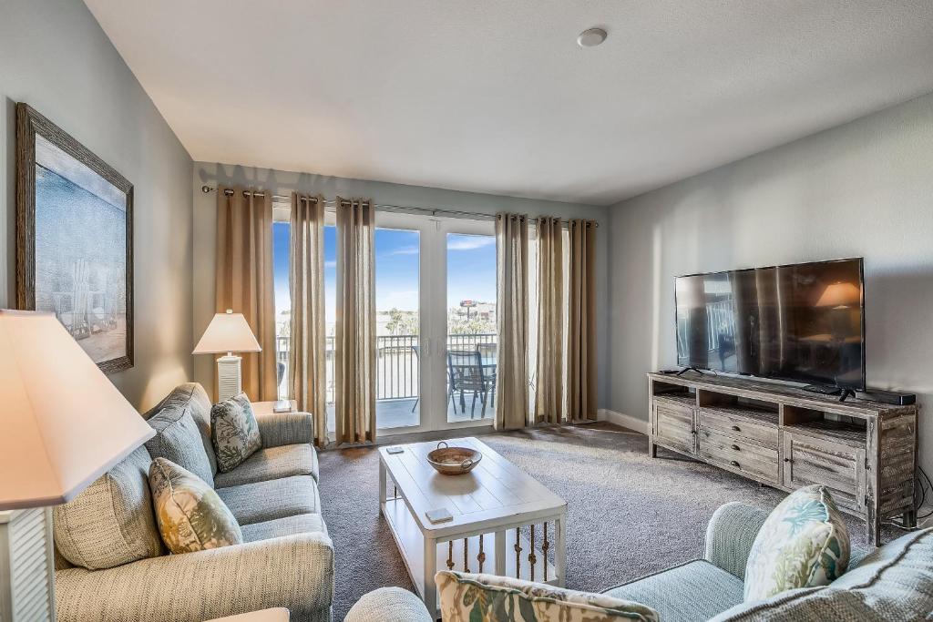 Laketown Wharf Resort #226 by Book That Condo photo 1