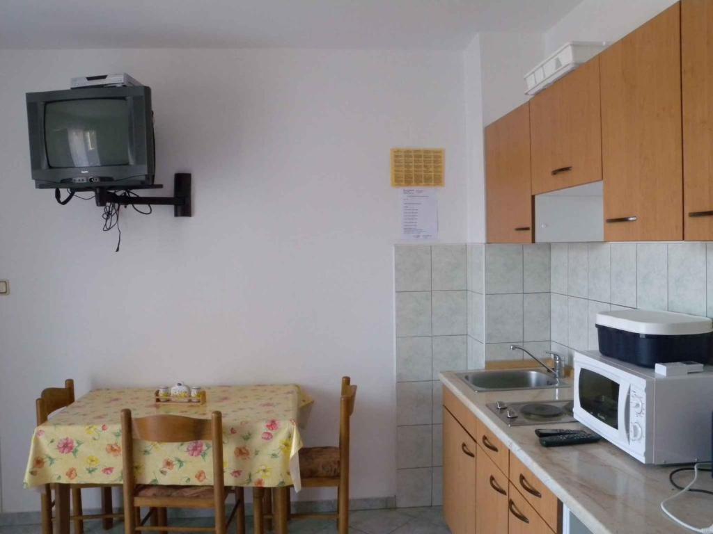 Apartment Lopar 1 photo 3