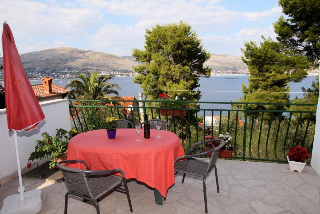 Apartment Okrug Donji 6 photo 1