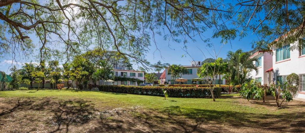 Hotel Parotas Manzanillo photo 3