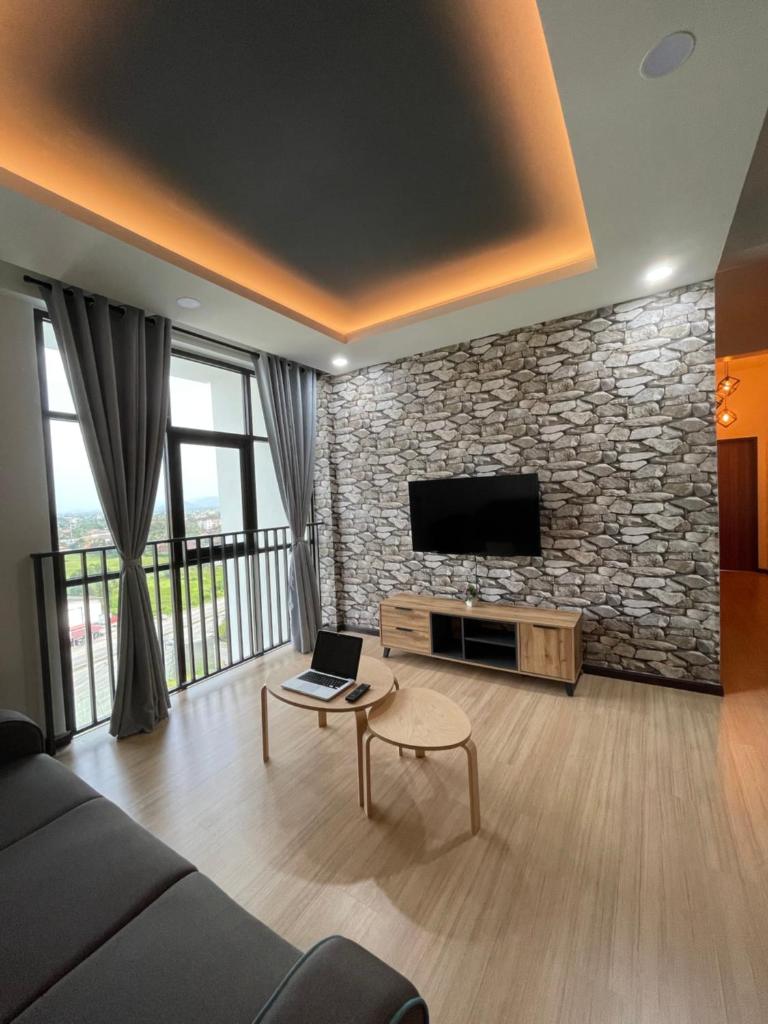 Sky Cafe Penthouse Suite by myProStay photo 2