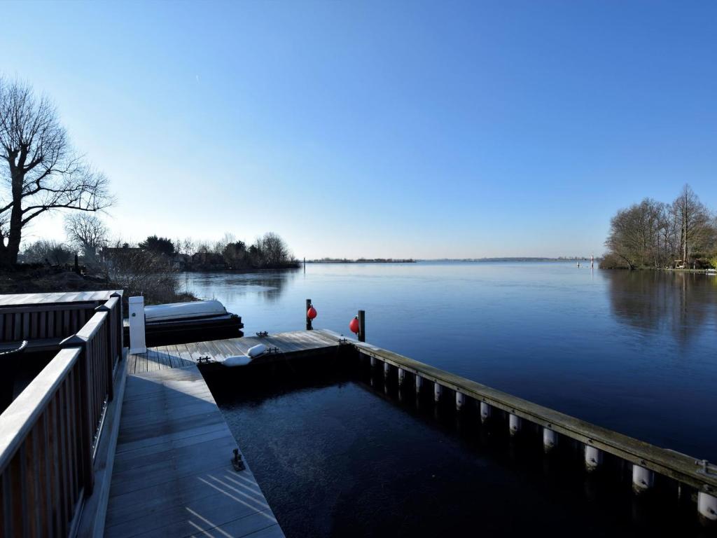 Luxurious Villa with Private Garden in Kaag photo 4