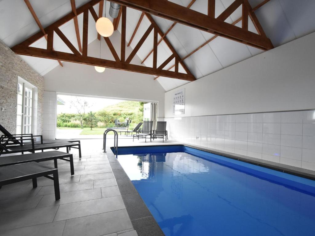 Lavish Villa in Julianadorp aan zee with Sauna photo 4