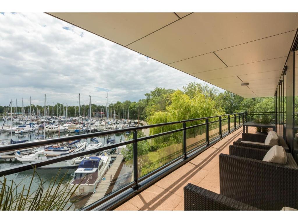 Holiday apartment in a prime location on the Veerse lake photo 1