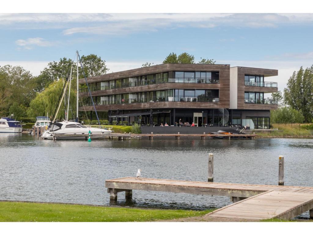 Holiday apartment in a prime location on the Veerse lake