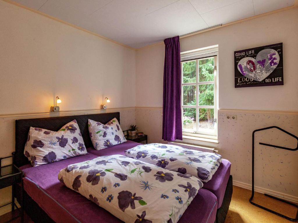 Cozy Holiday Home in Reutum with Jacuzzi photo 2