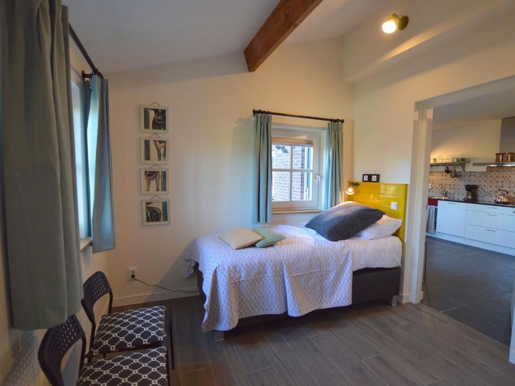 Cosy holiday home on a farm in Zeeland photo 3