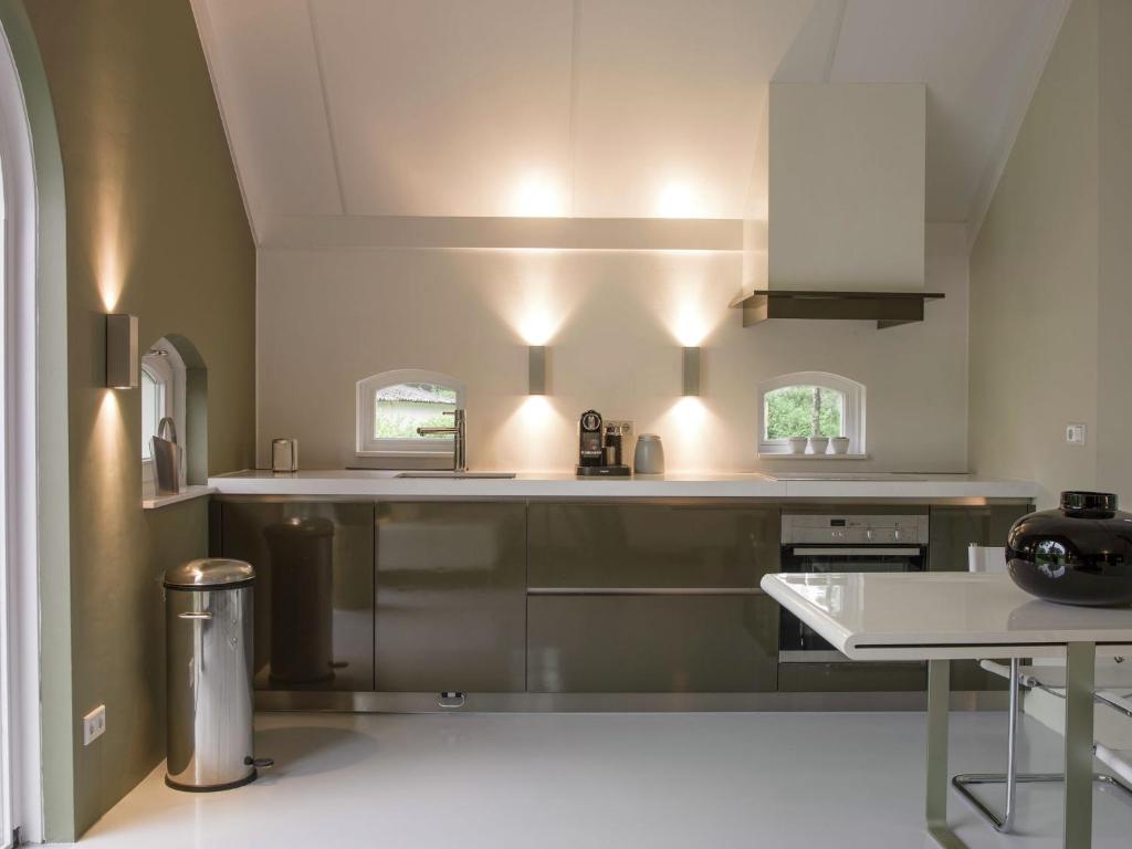 Lovely Design Countryside Holiday Home with Terrace Garden BBQ photo 4