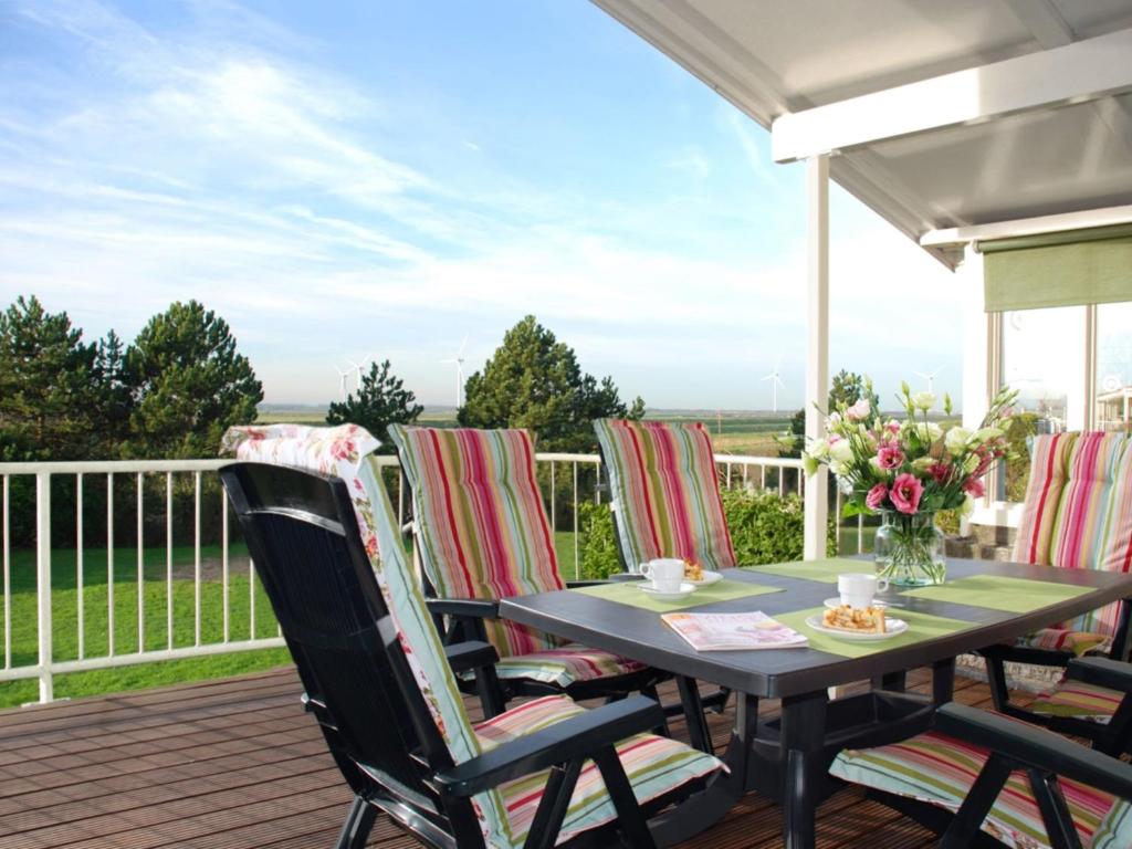 Lavish holiday home in Kamperland near the beach photo 4
