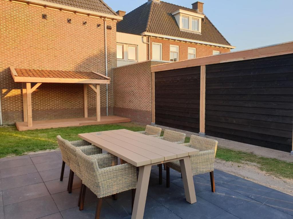 Spacious bungalow in the cosy village photo 2