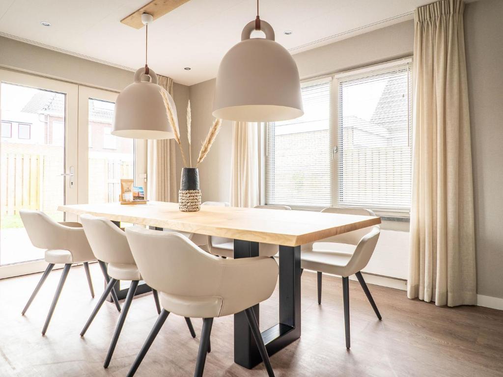 Spacious bungalow in the cosy village photo 4