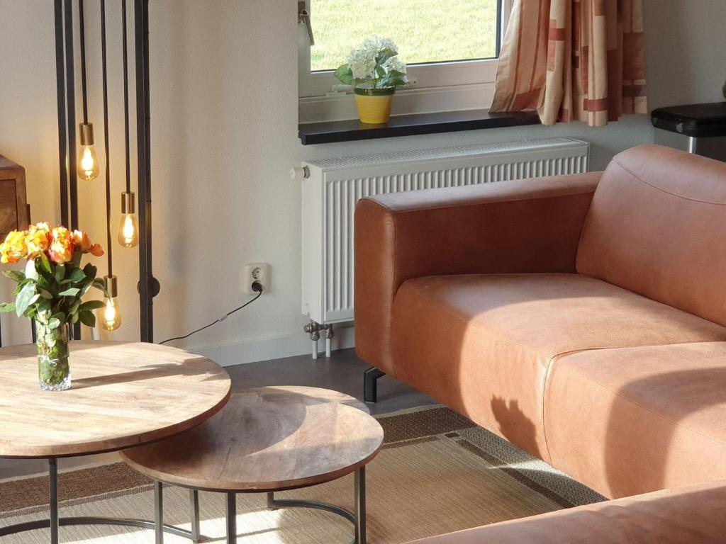 Nice holiday home with sauna and jacuzzi near the Wadden Sea photo 3