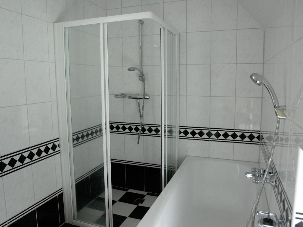 Restful Apartment with Garden, Private Terrace,Swimming Pool photo 3