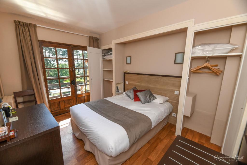 Logis Hôtel La Chaumière photo 4