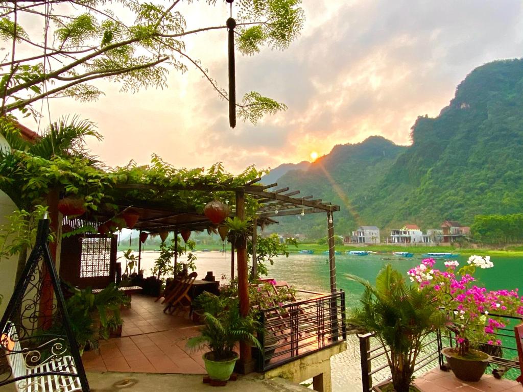Phong Nha Coco Riverside