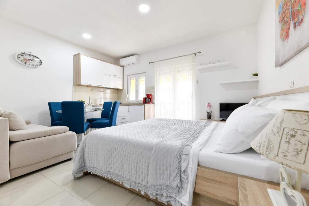Apartments Diora photo 3