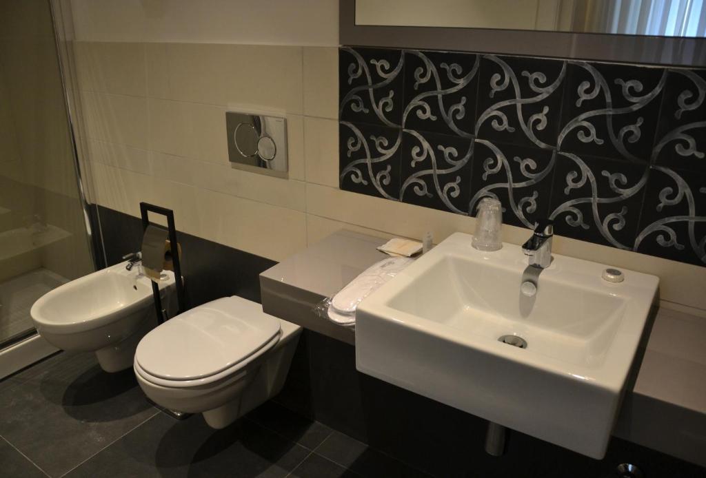 Nostos rooms & Apartments - Tap to explore photos