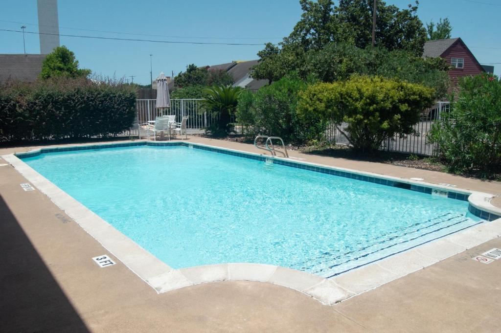 America's Inn - Houston image