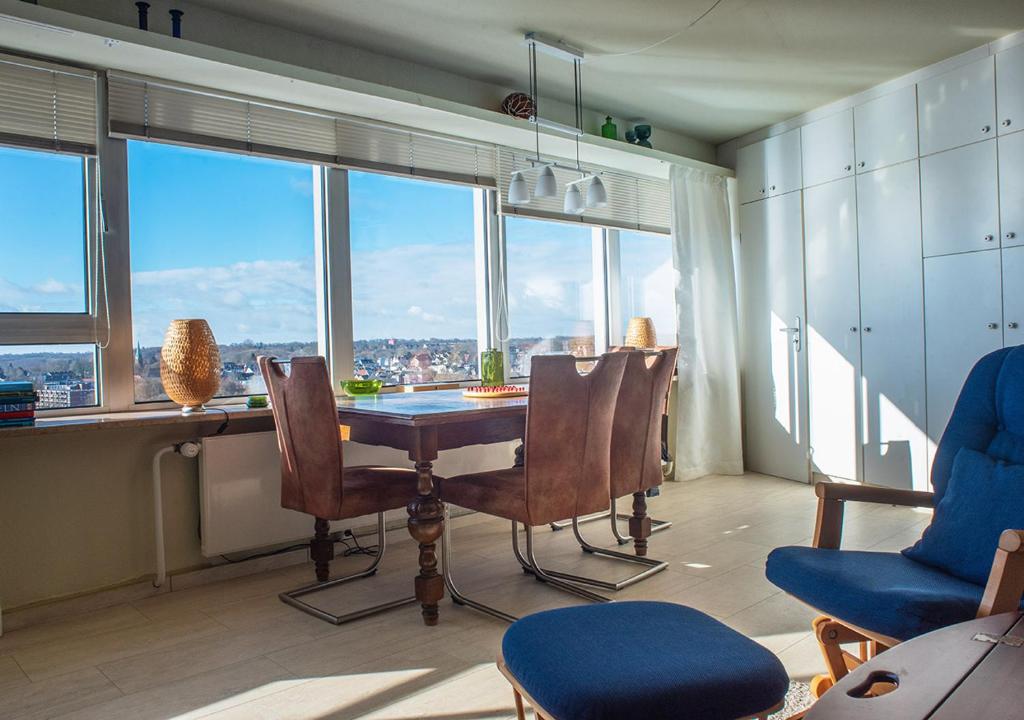 Ferienwohnung im Wikingturm mit Blick auf die Schlei - Willkommen in Schleswig!