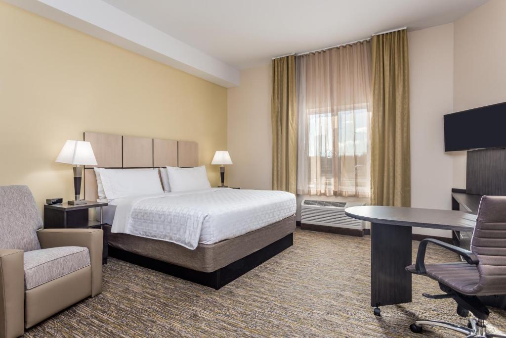 Candlewood Suites Bethlehem South, an IHG Hotel photo 1