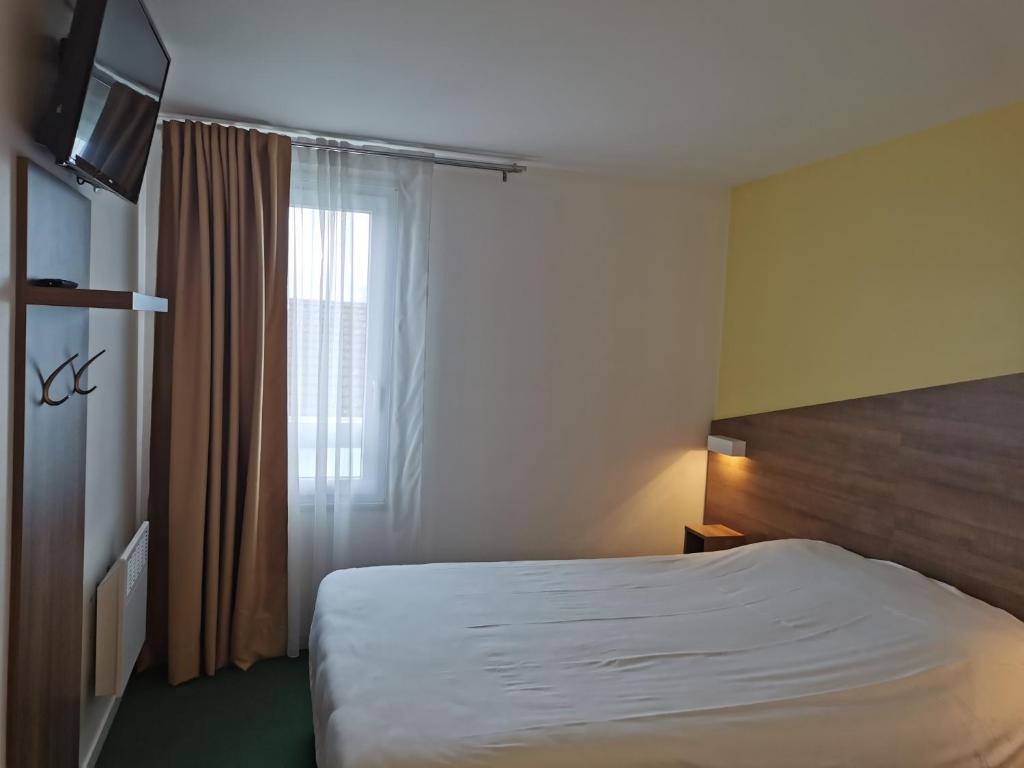 FASTHOTEL PARIS OUEST BOUAFLE Room Type - Double Room