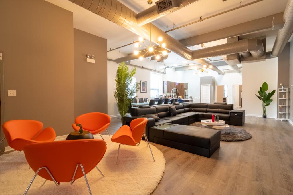 Penthouse of Joy with over 4000 games! image