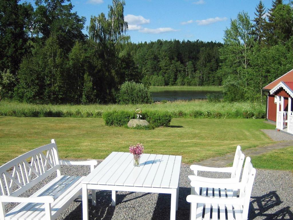 Four-Bedroom Holiday home in Åtvidaberg photo 3