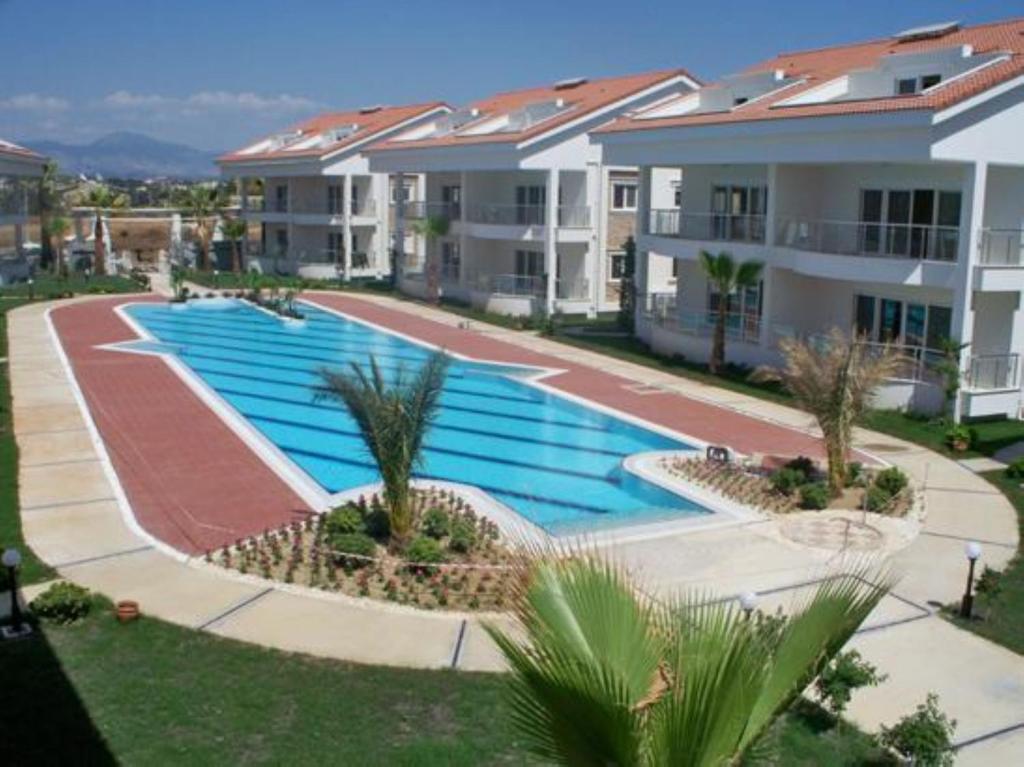 Gorgeous 2 Bed Private Ground Floor Home In One Of Sides Most Exclusive Communi photo 3